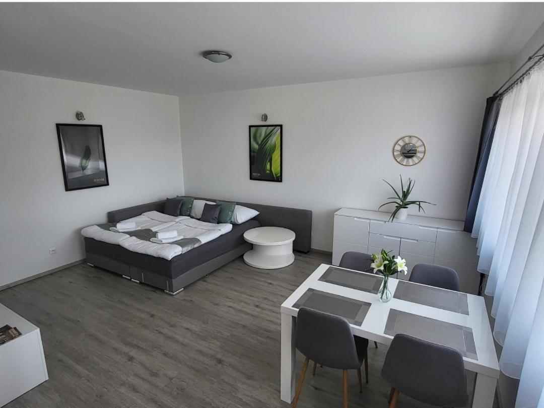 Gabriela Apartment